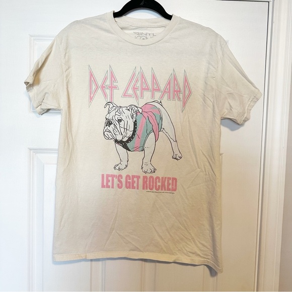 Def Leppard the vinyl icons graphic tee shirt. - Picture 1 of 4